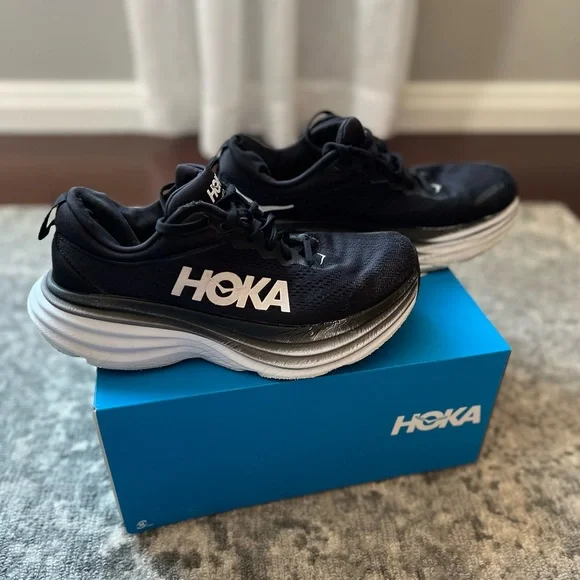 Women’s Hoka Bondi 8 Black & White, sz. 8 - Picture 4 of 9
